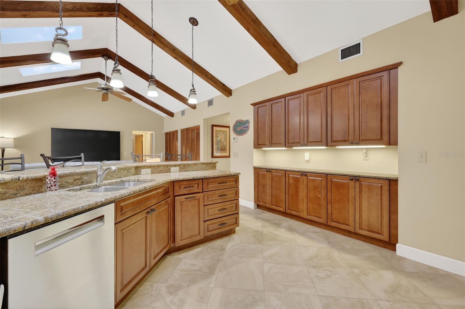 LAKE FOREST SUB - Residential