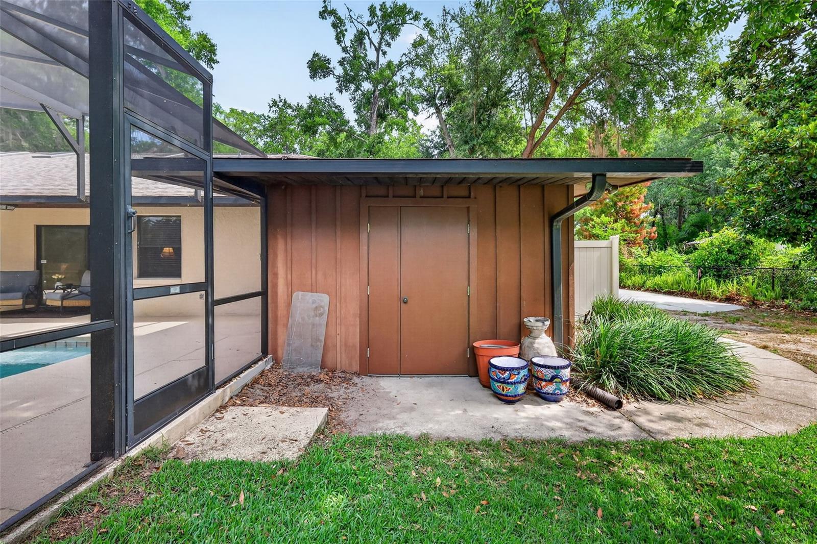 LAKE FOREST SUB - Residential