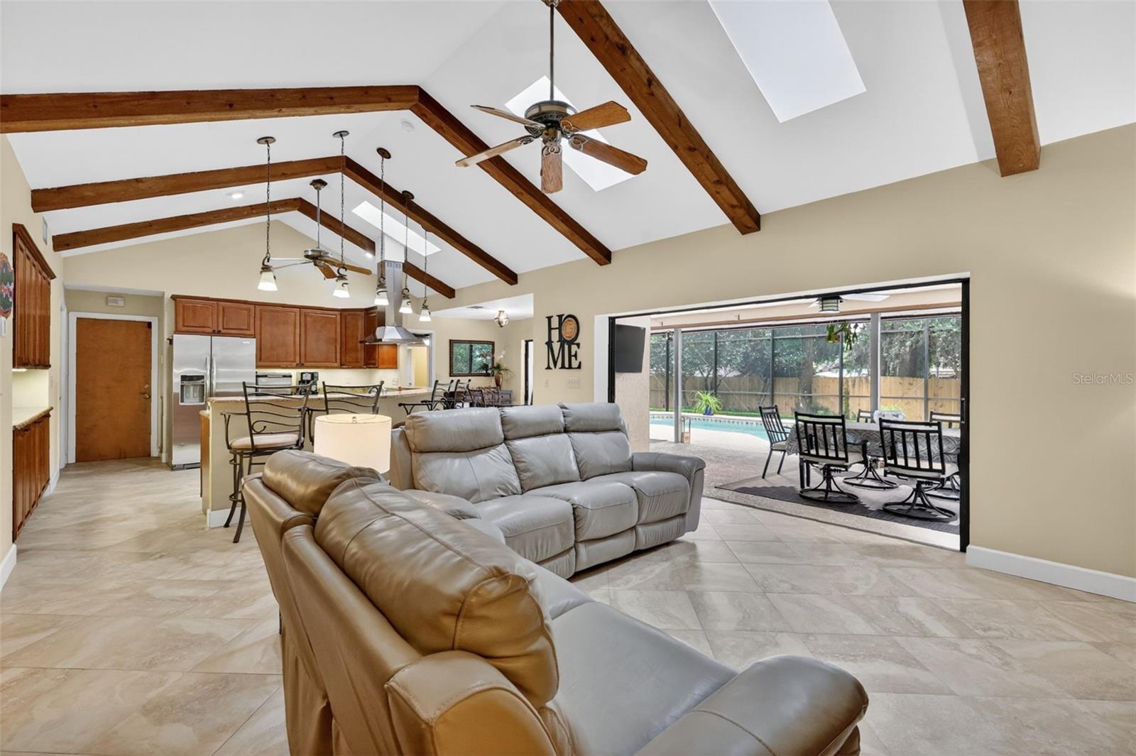 LAKE FOREST SUB - Residential