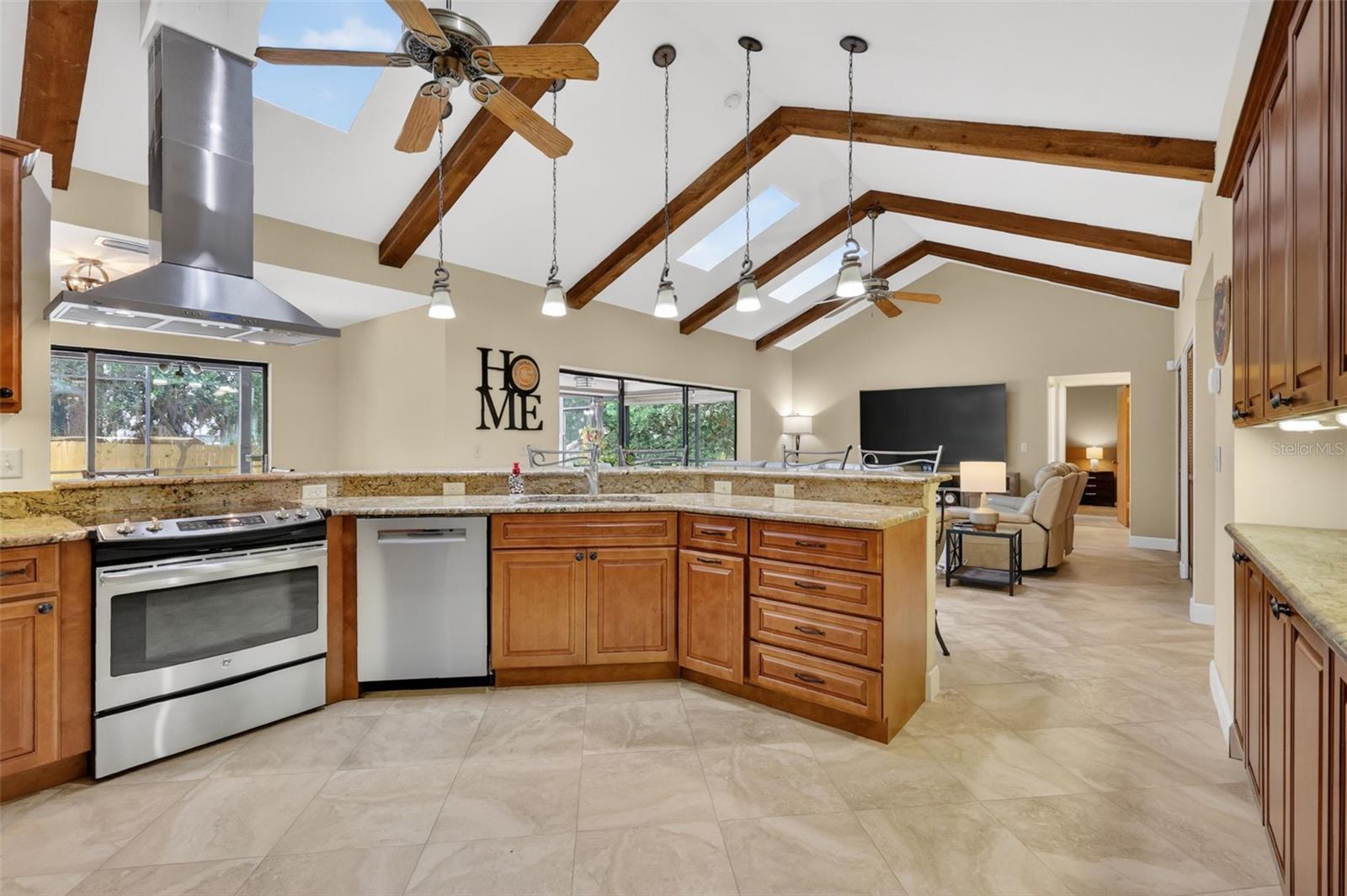 LAKE FOREST SUB - Residential