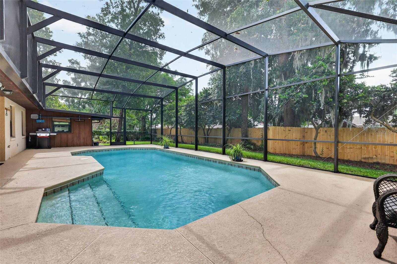 LAKE FOREST SUB - Residential