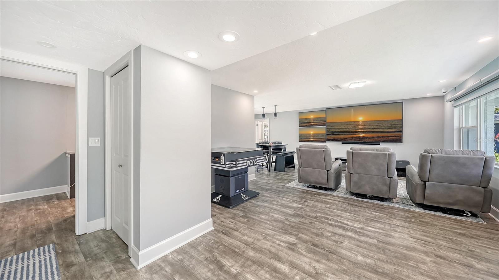 2828 SUNCREST DRIVE