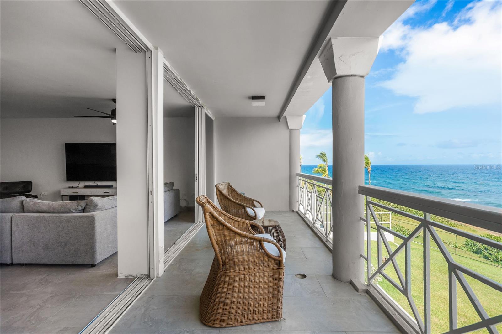 COSTA DORADA - Residential