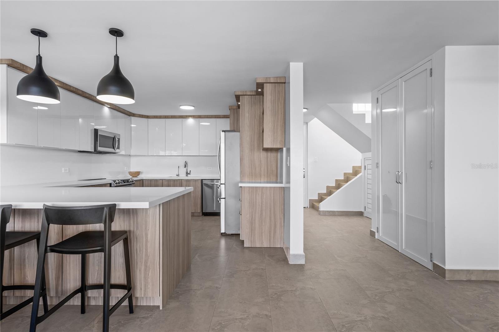 COSTA DORADA - Residential