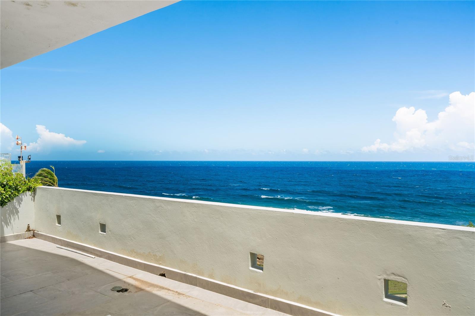COSTA DORADA - Residential