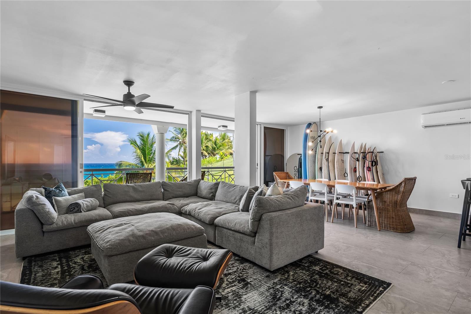COSTA DORADA - Residential