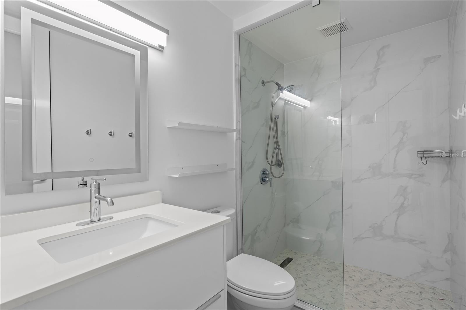 COSTA DORADA - Residential