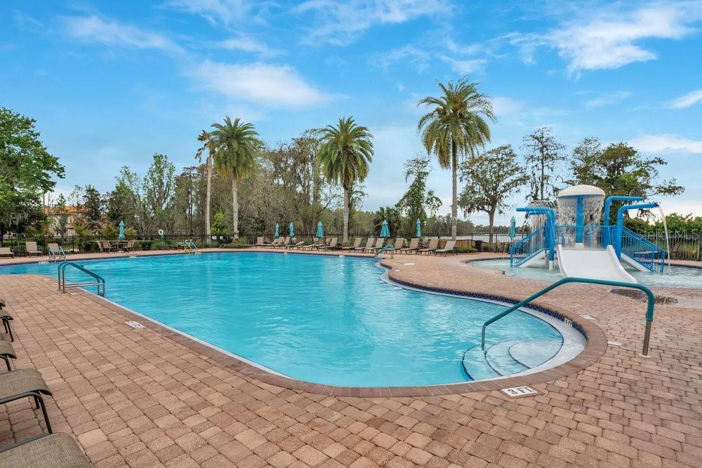 WATERS EDGE 01 - Residential