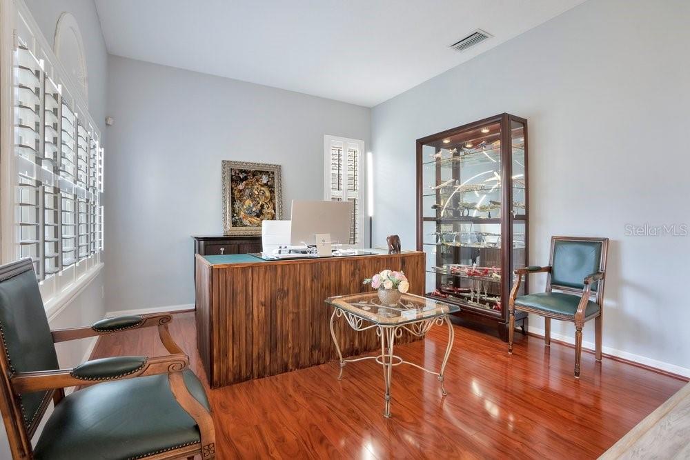 WATERS EDGE 01 - Residential