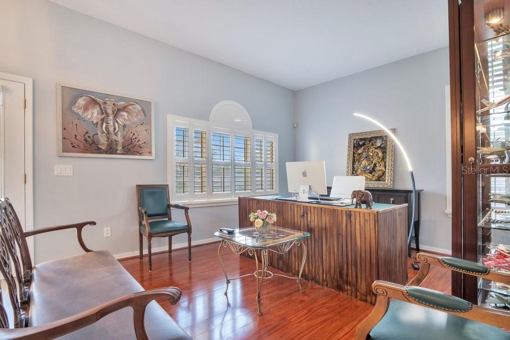 WATERS EDGE 01 - Residential