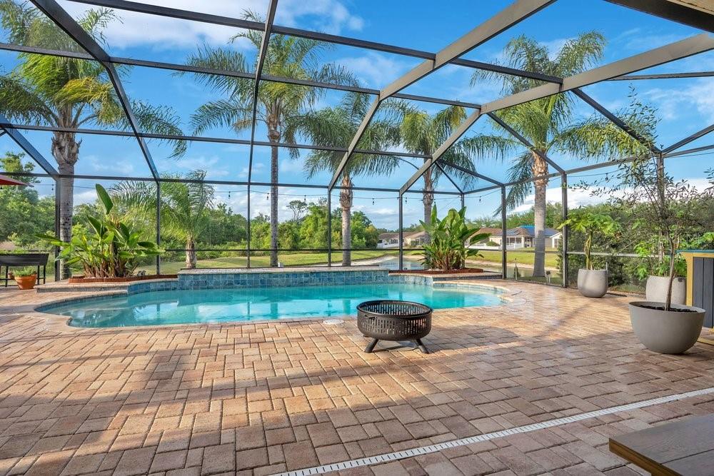 WATERS EDGE 01 - Residential