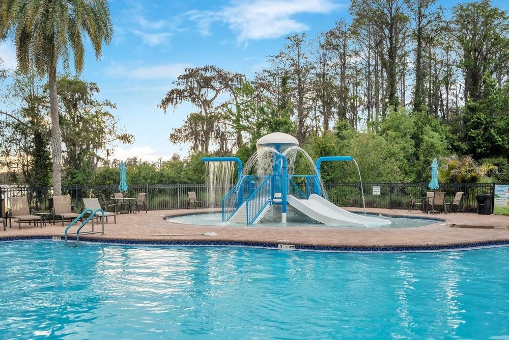 WATERS EDGE 01 - Residential