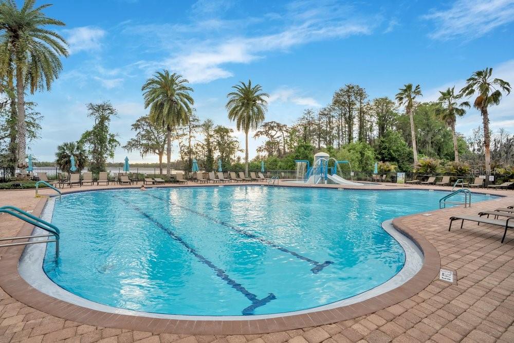 WATERS EDGE 01 - Residential