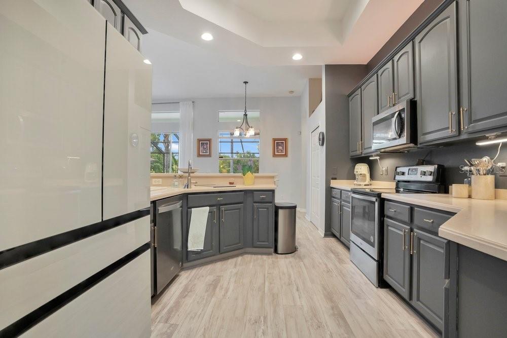 WATERS EDGE 01 - Residential