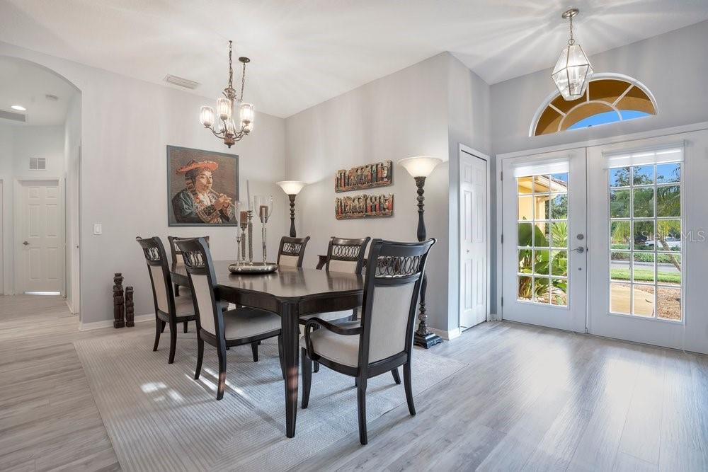 WATERS EDGE 01 - Residential