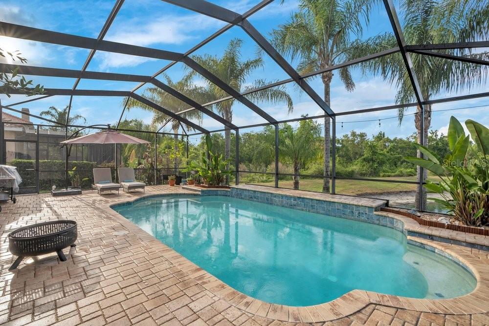 WATERS EDGE 01 - Residential