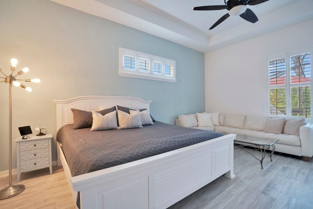 WATERS EDGE 01 - Residential