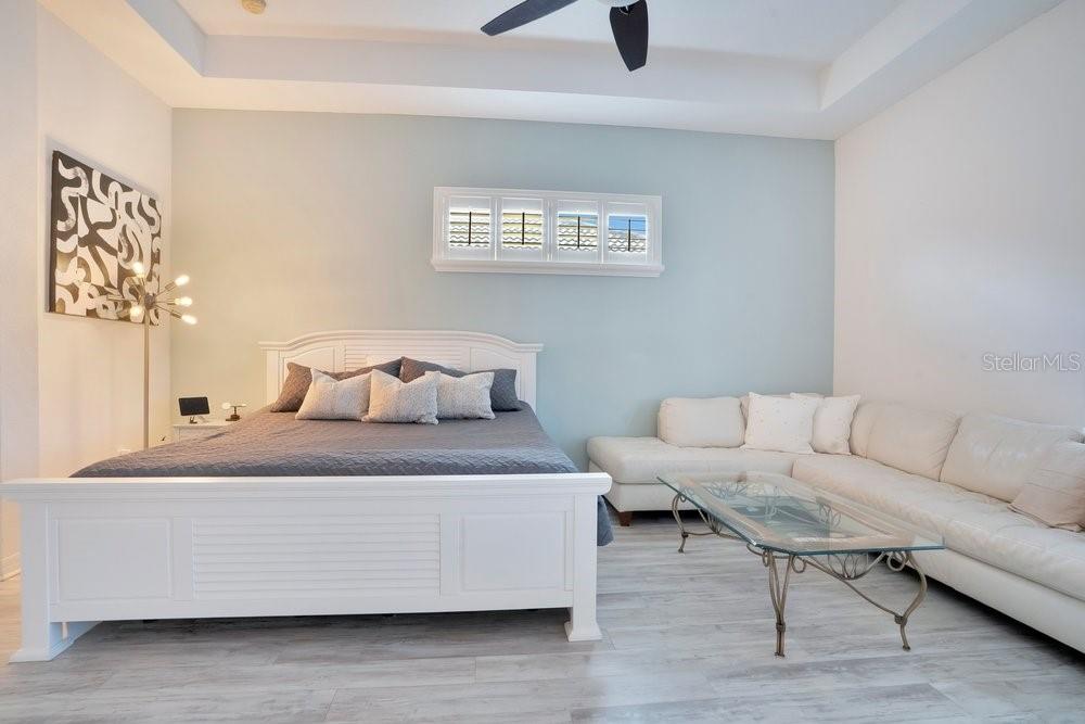 WATERS EDGE 01 - Residential