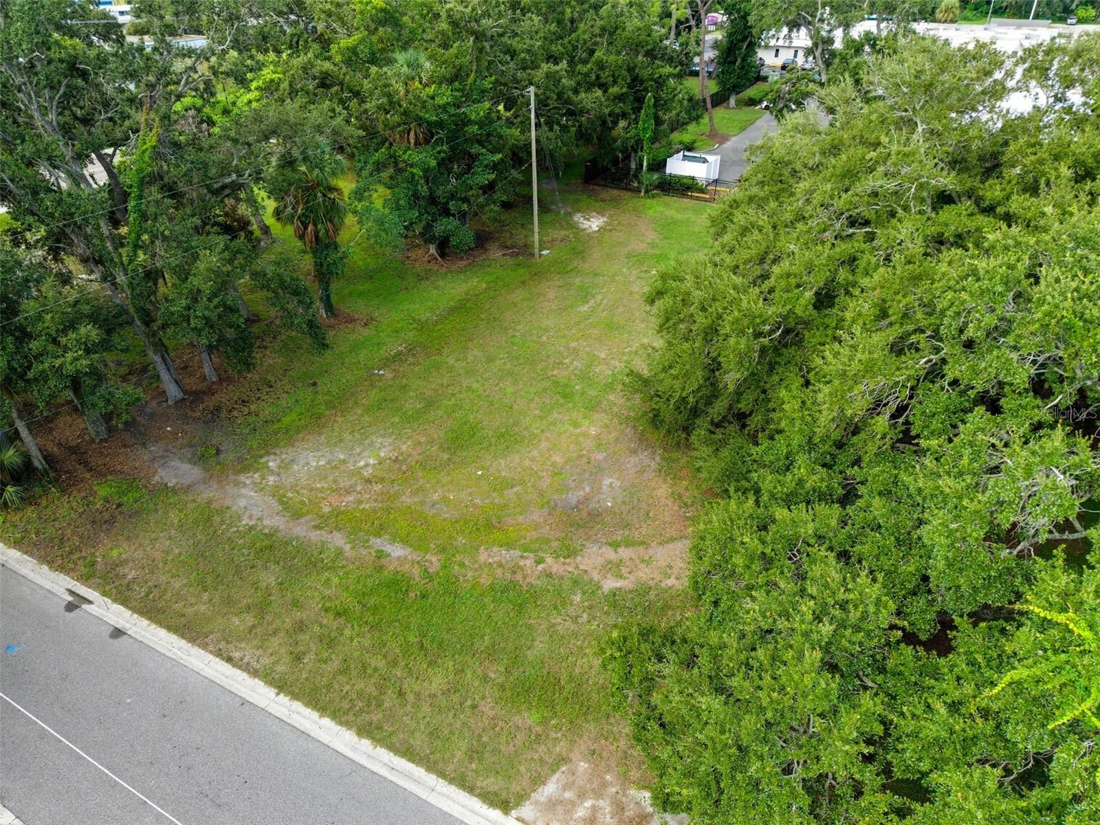 LINCOLN HEIGHTS CONTINUED - Land