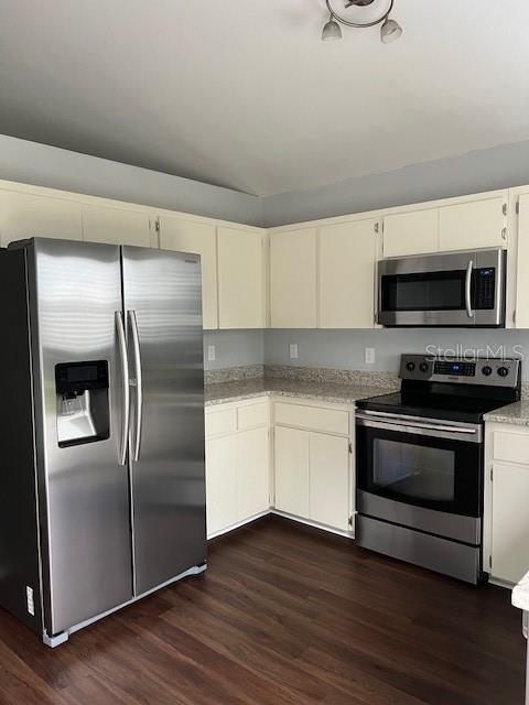 HOLIDAY HEIGHTS - Residential Lease