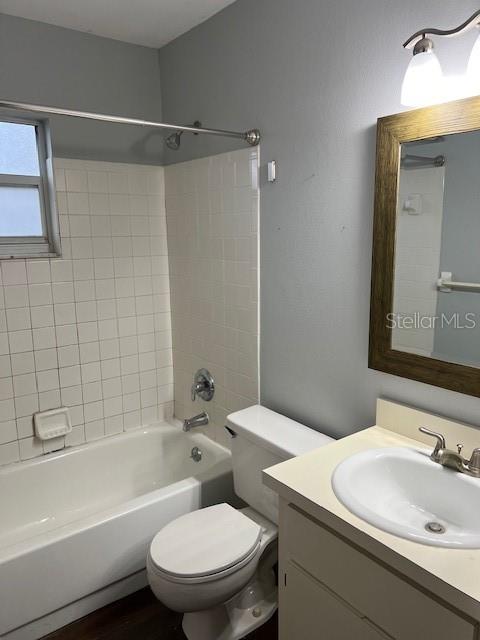 HOLIDAY HEIGHTS - Residential Lease