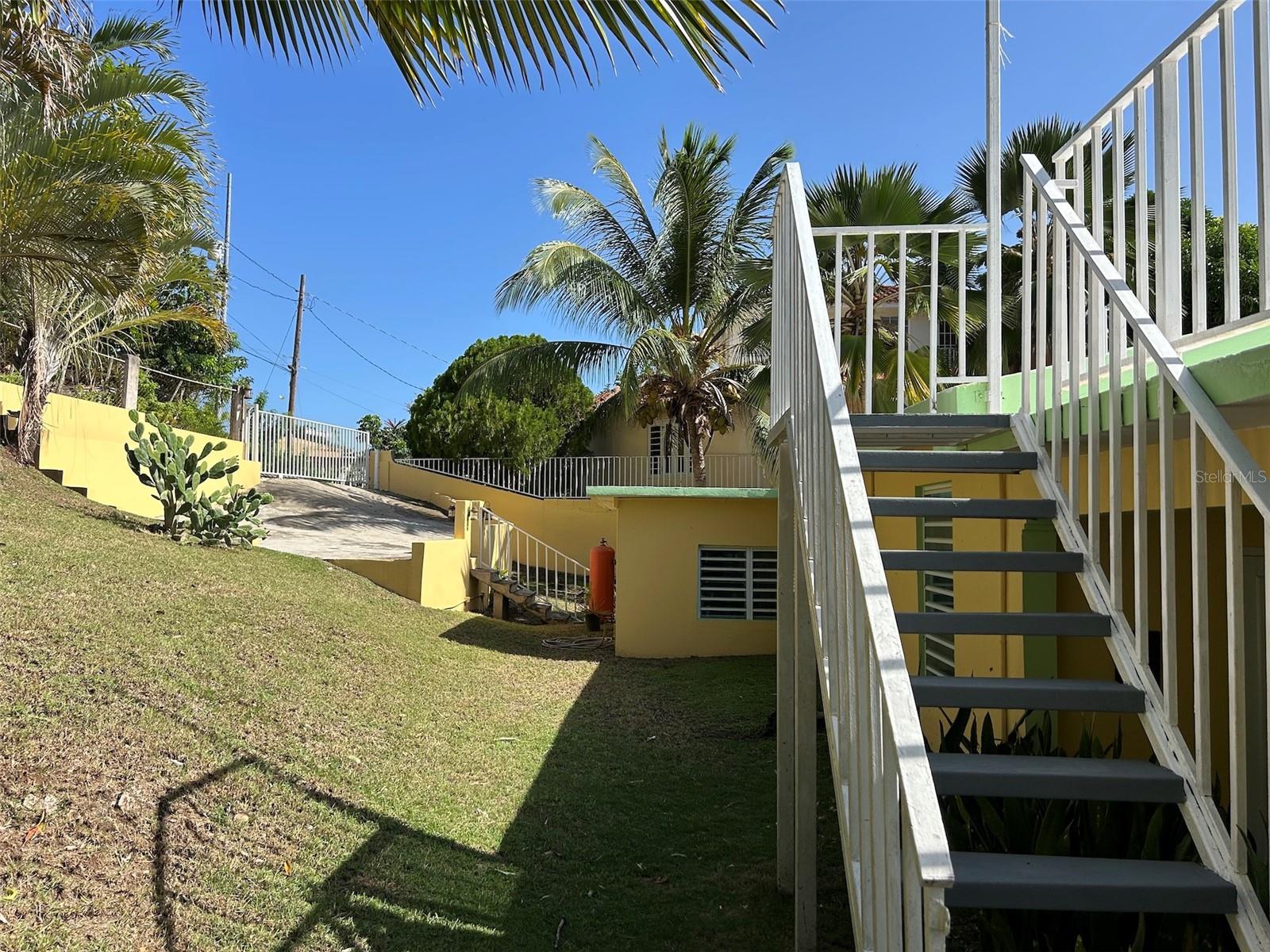 PUERTO FERRO - Residential