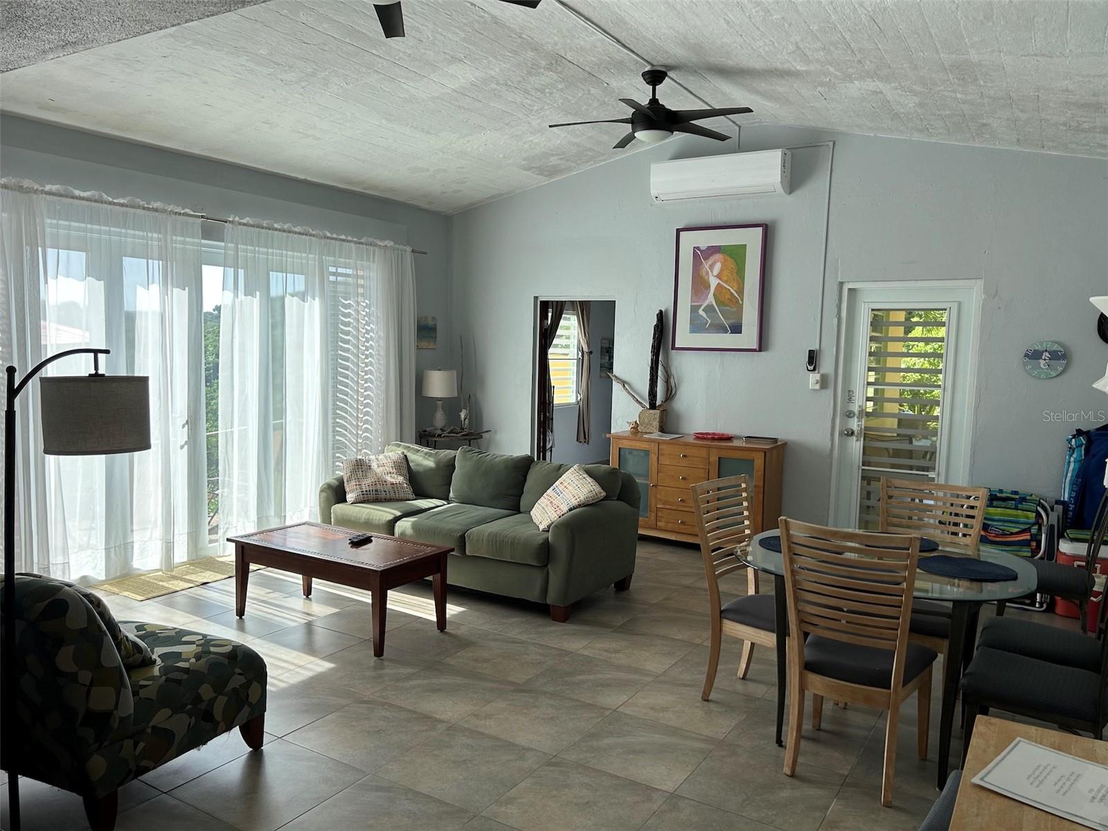 PUERTO FERRO - Residential