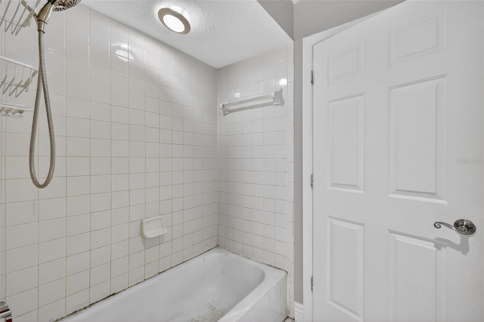 RAINTREE HARBOR SEC 02 - Residential