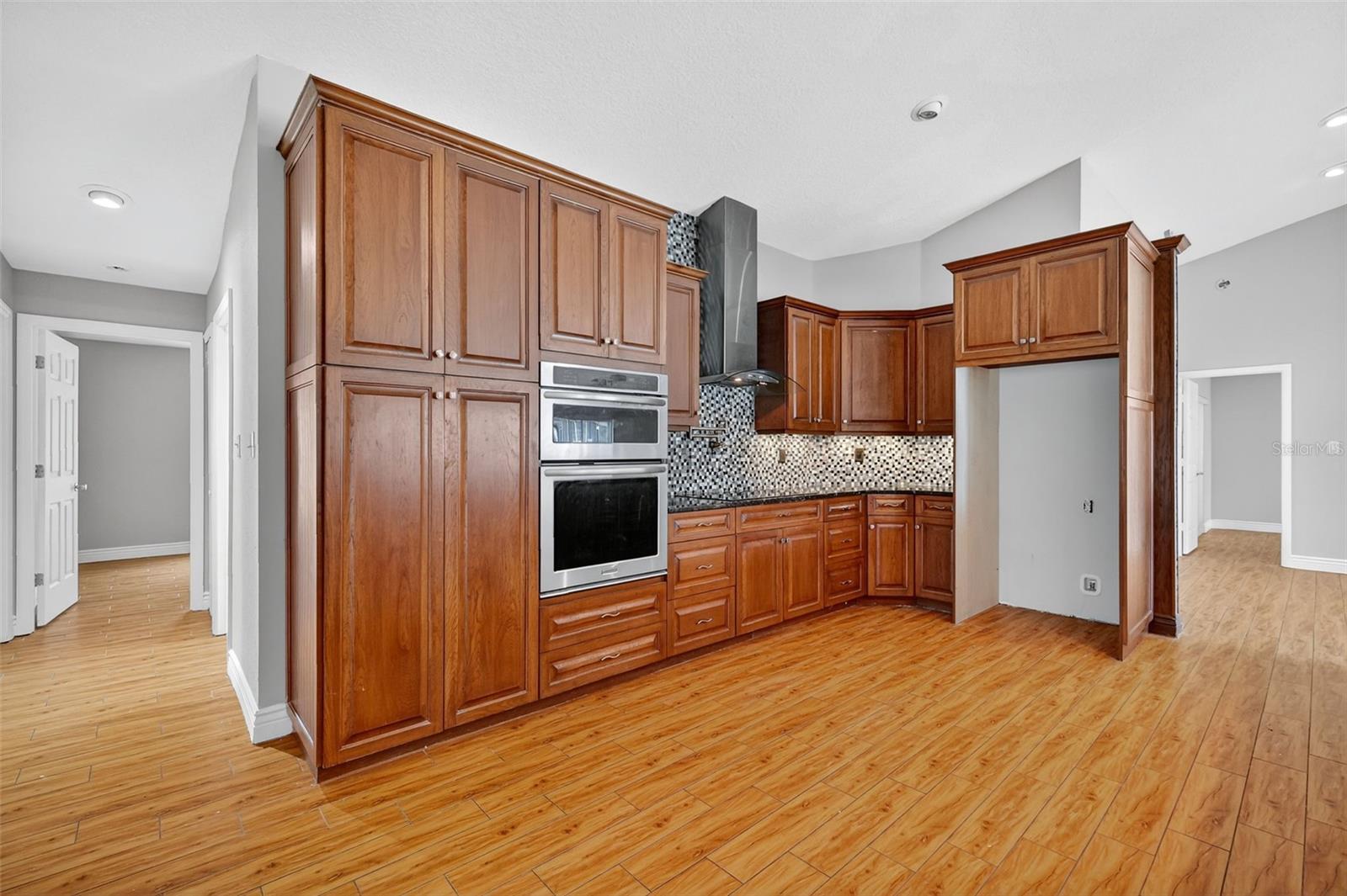 RAINTREE HARBOR SEC 02 - Residential