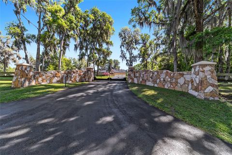 Tiny photo for 500 SE 90th Street, Ocala, FL 34480 (MLS # OM718981)