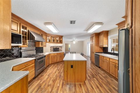 Tiny photo for 500 SE 90th Street, Ocala, FL 34480 (MLS # OM718981)