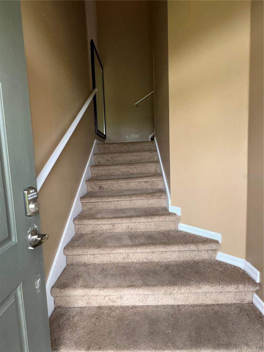 VILLAS AT ESTANCIA CONDO - Residential Lease