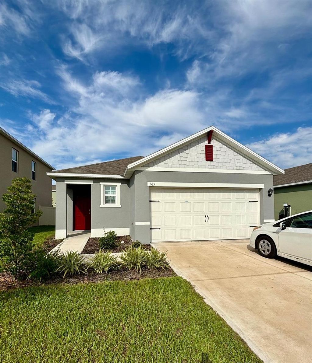 Photo of 565 Park Place Boulevard, Davenport, FL 33837 (MLS # S5138912)