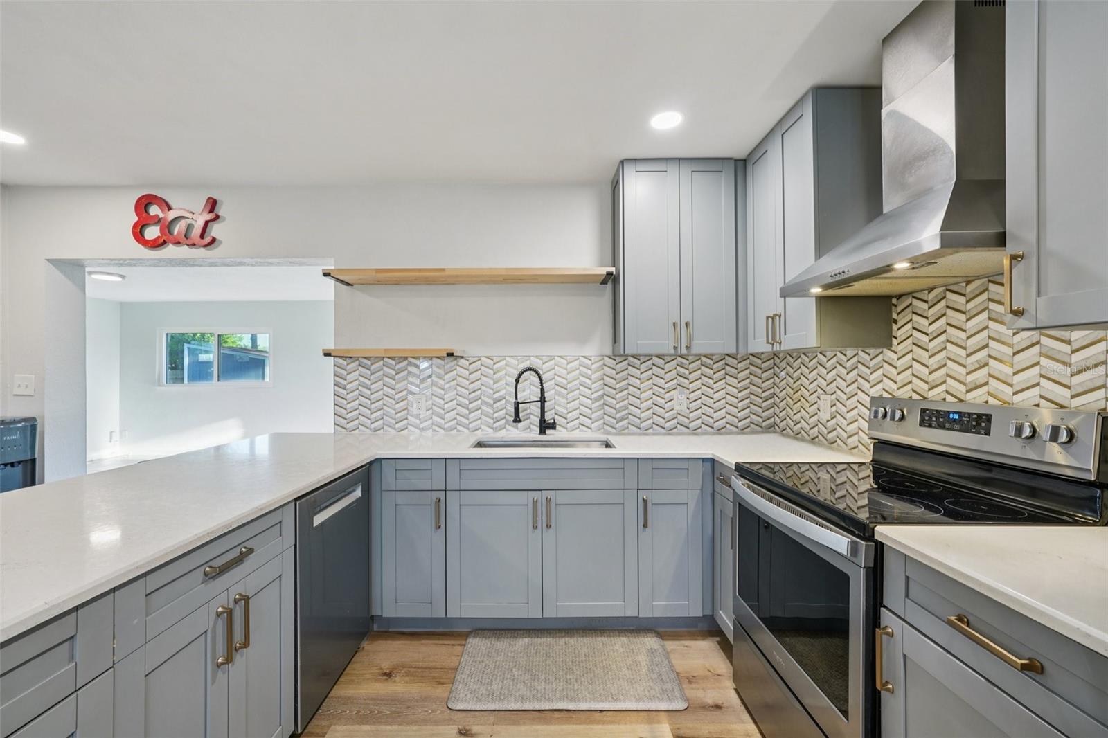 SUN HAVEN HOMES - Residential