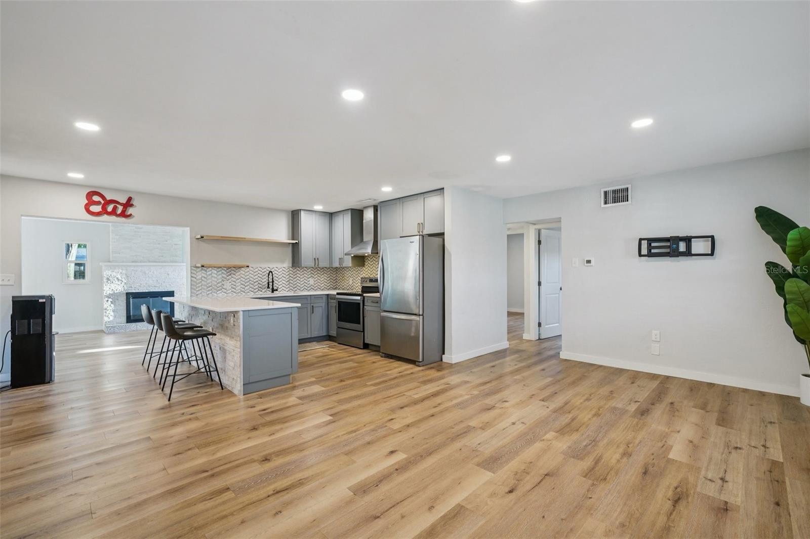 SUN HAVEN HOMES - Residential