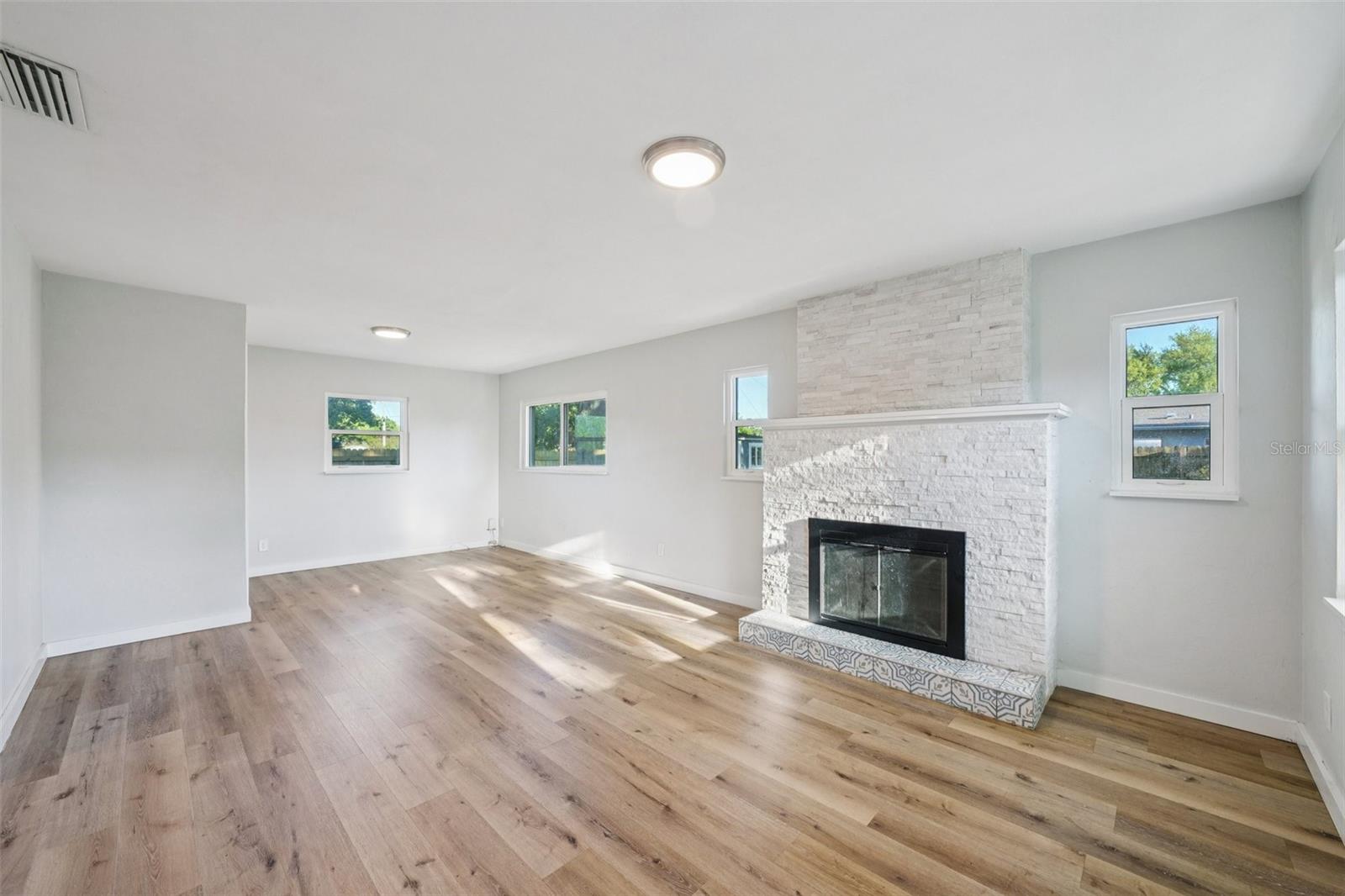 SUN HAVEN HOMES - Residential