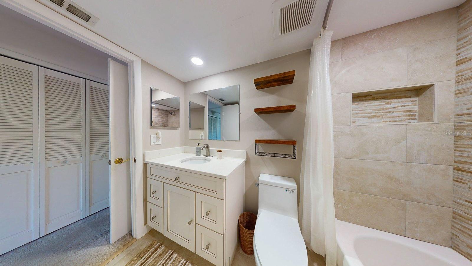 CAPRI HARBOR CONDO - Residential