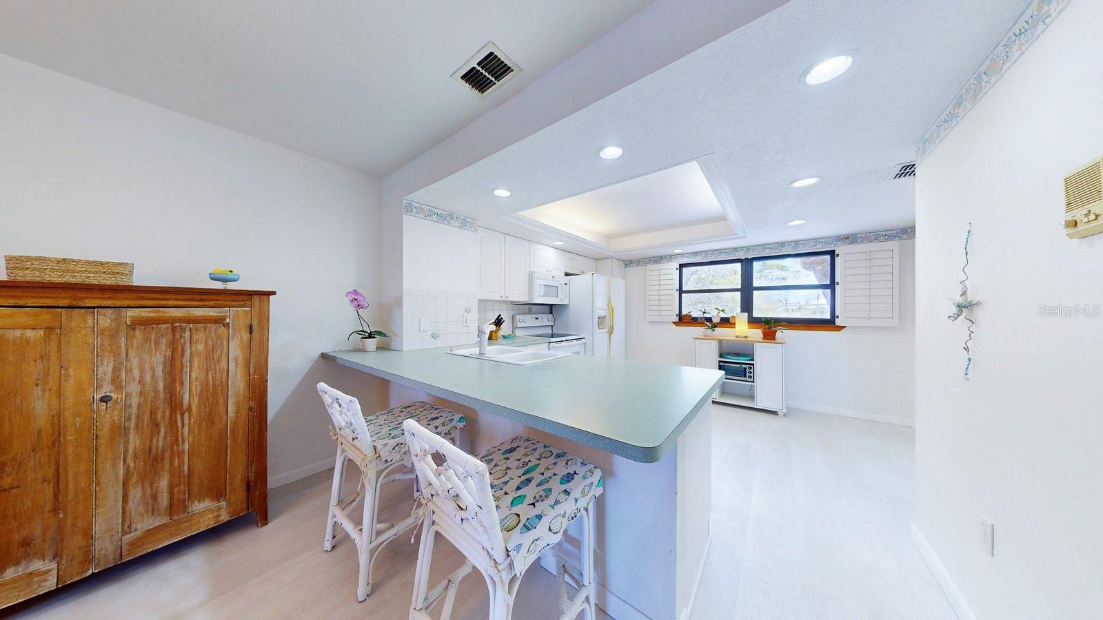 CAPRI HARBOR CONDO - Residential