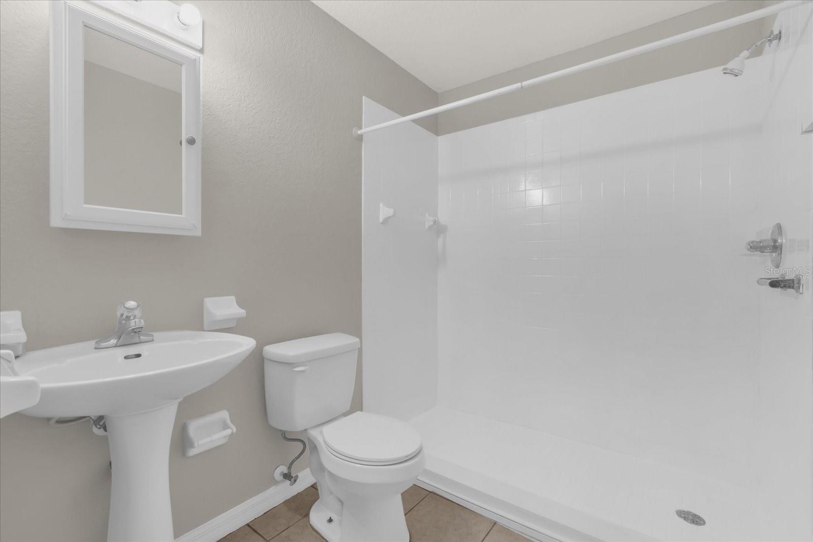 SUNVIEW MANOR - Residential