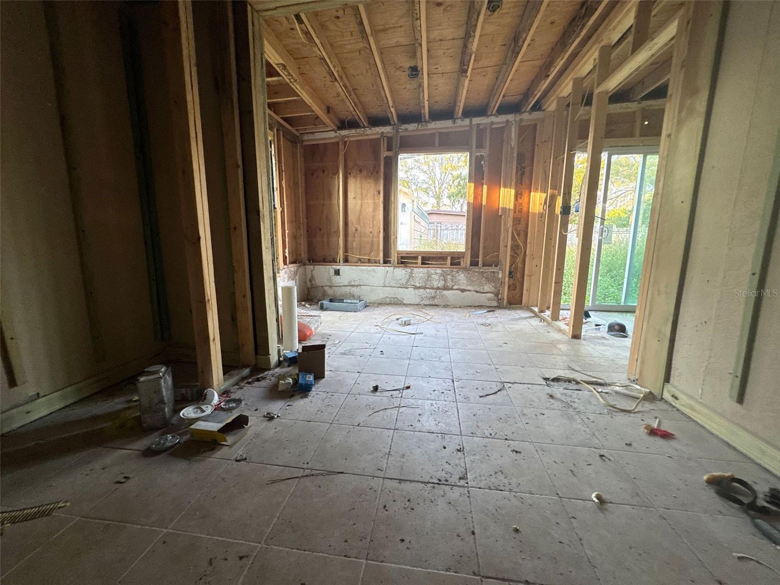 MANOR BEACH ESTATES - Residential