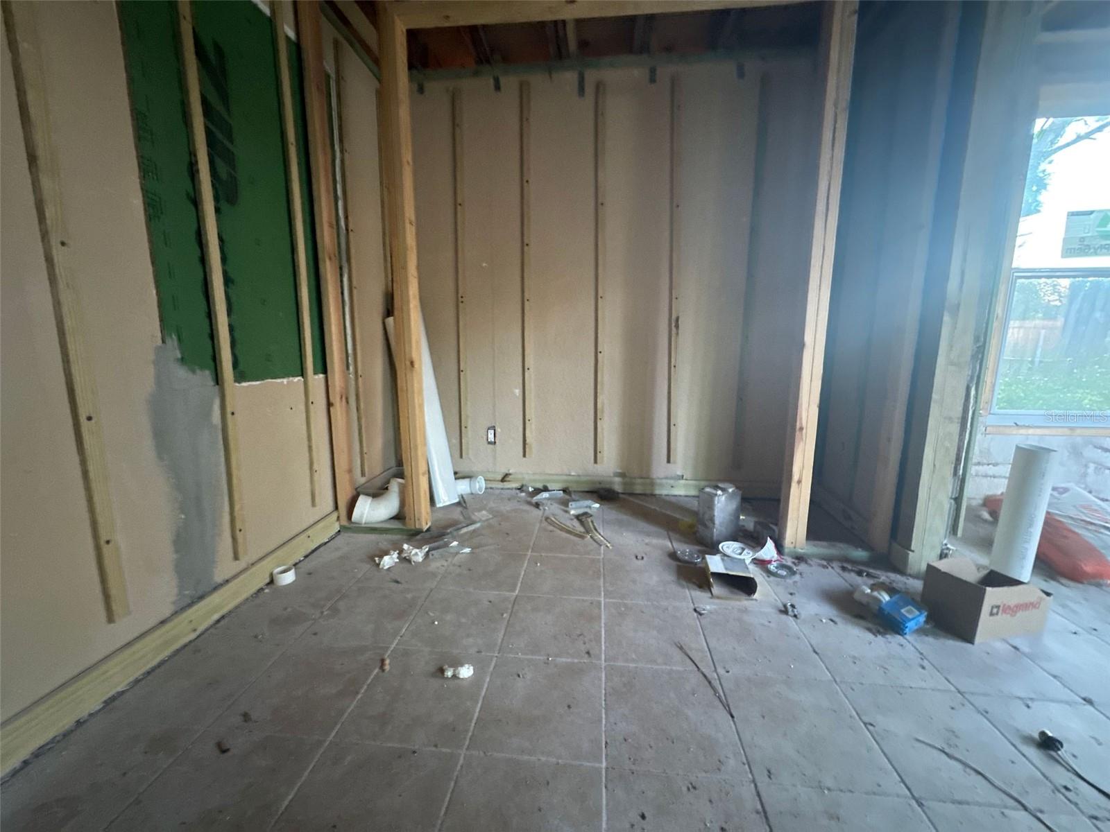 MANOR BEACH ESTATES - Residential