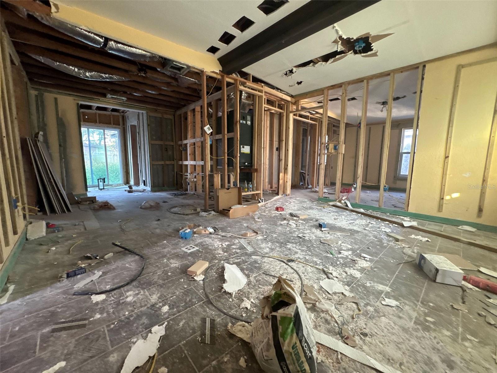 MANOR BEACH ESTATES - Residential