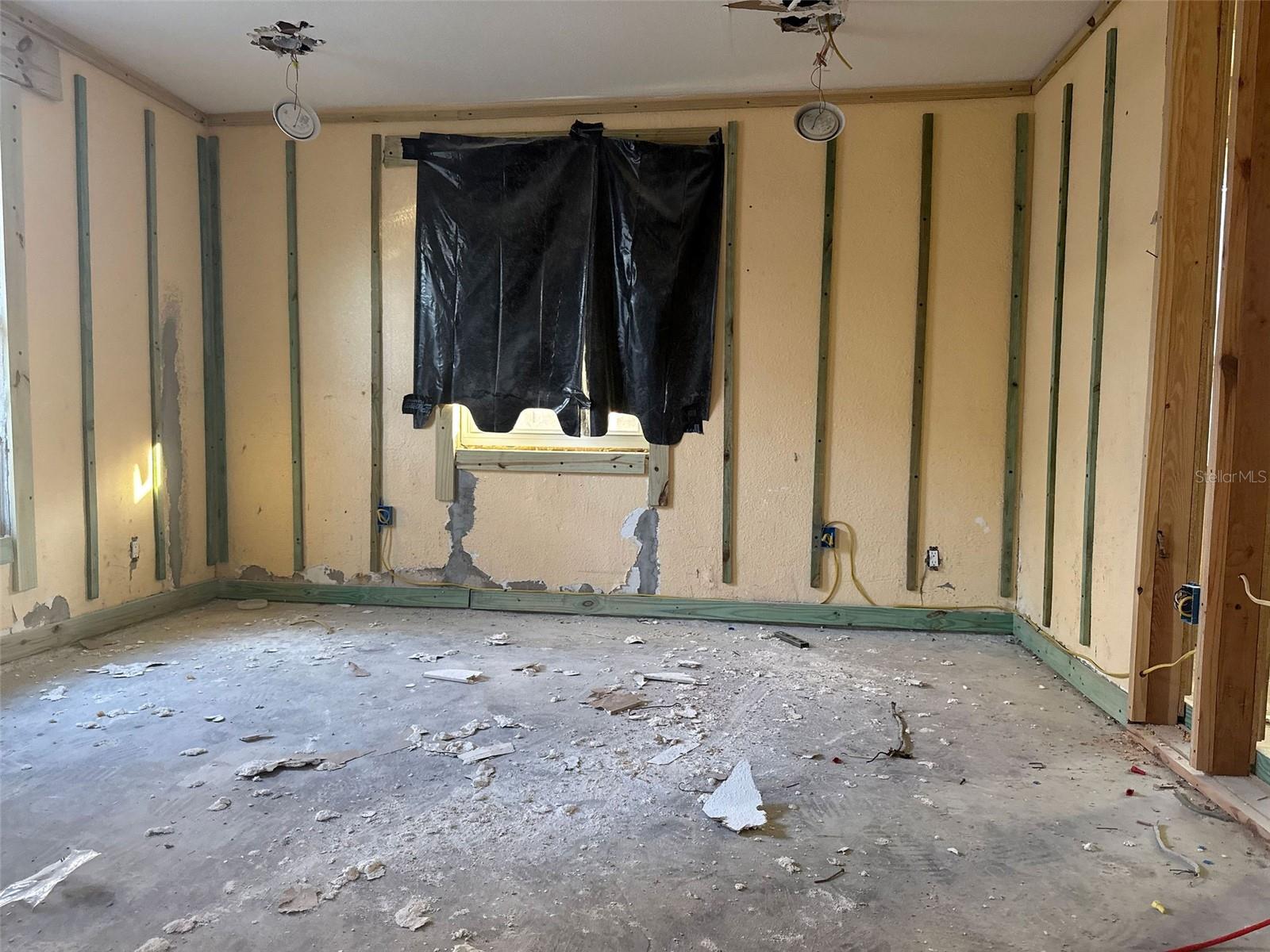 MANOR BEACH ESTATES - Residential