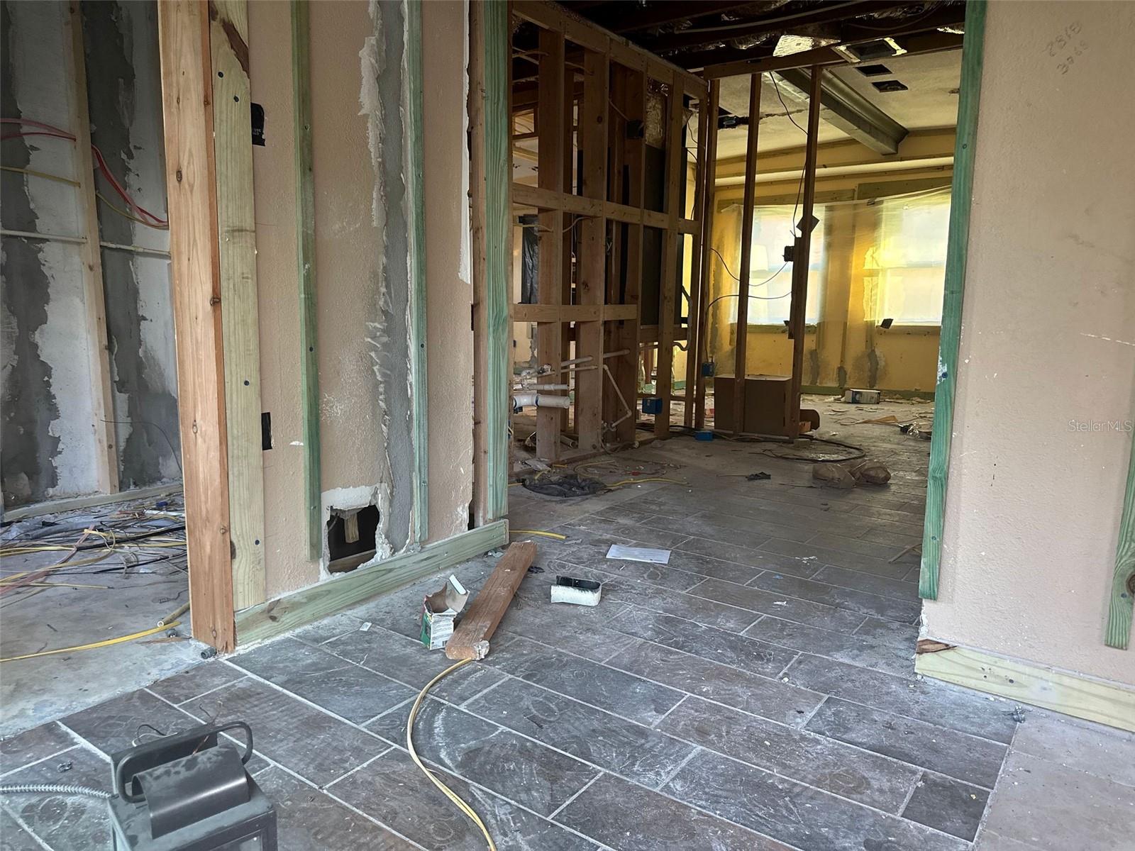 MANOR BEACH ESTATES - Residential