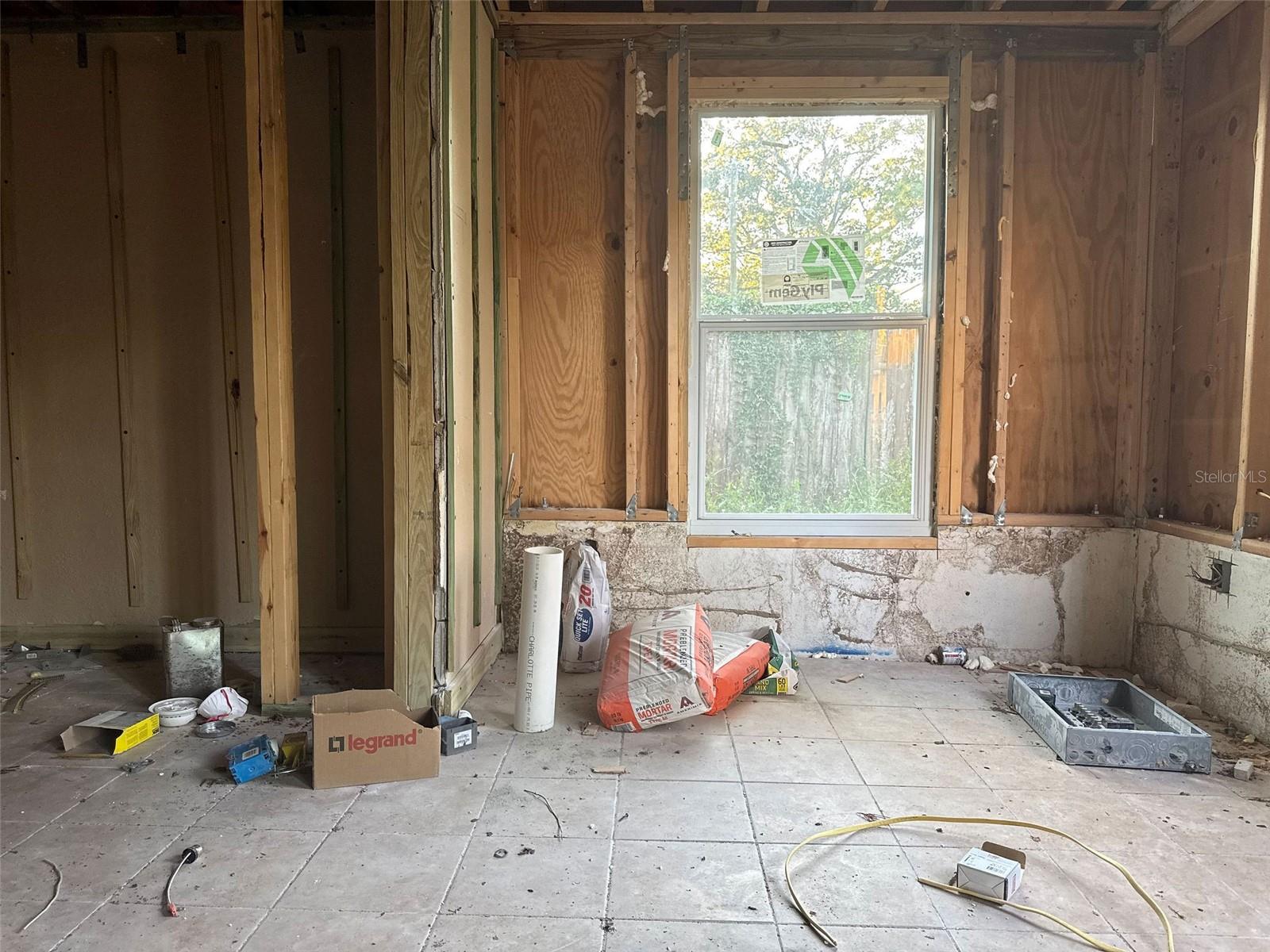 MANOR BEACH ESTATES - Residential