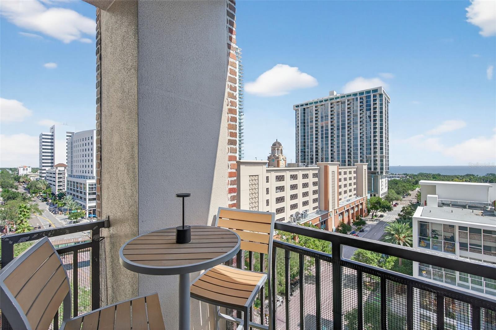MC NULTY LOFTS CONDO - Residential Lease