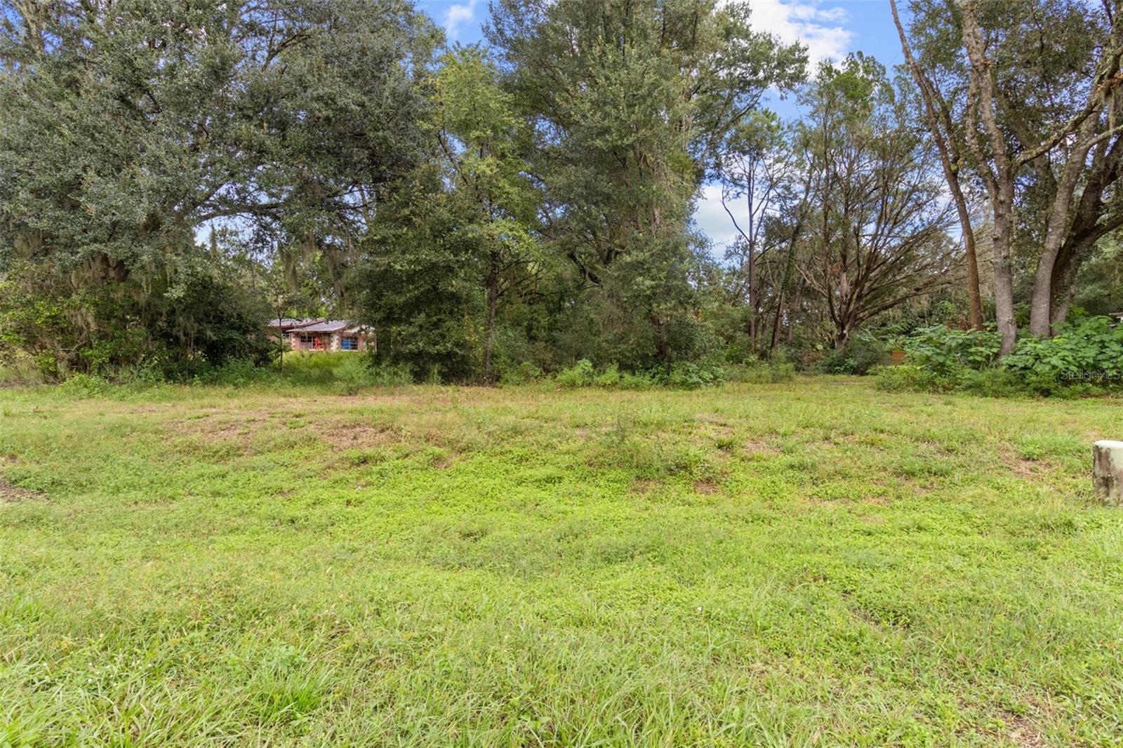 8855 E ROUND LAKE LOOP