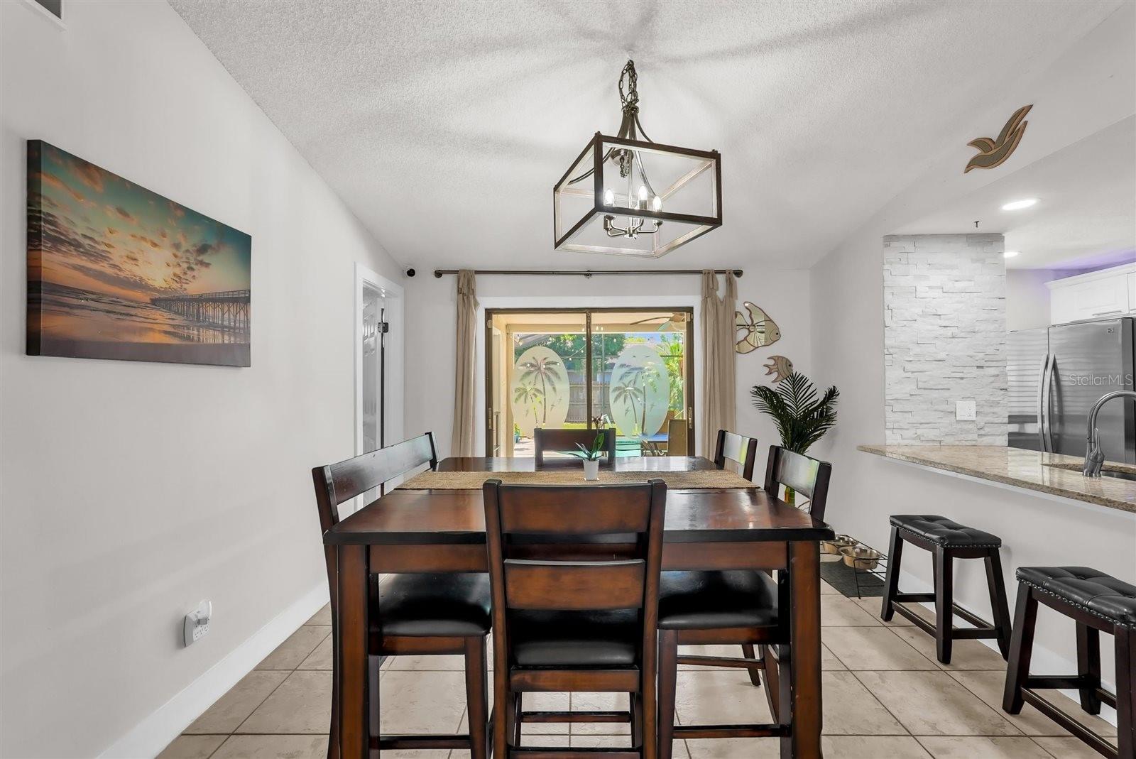 5575 GARDEN GROVE CIRCLE