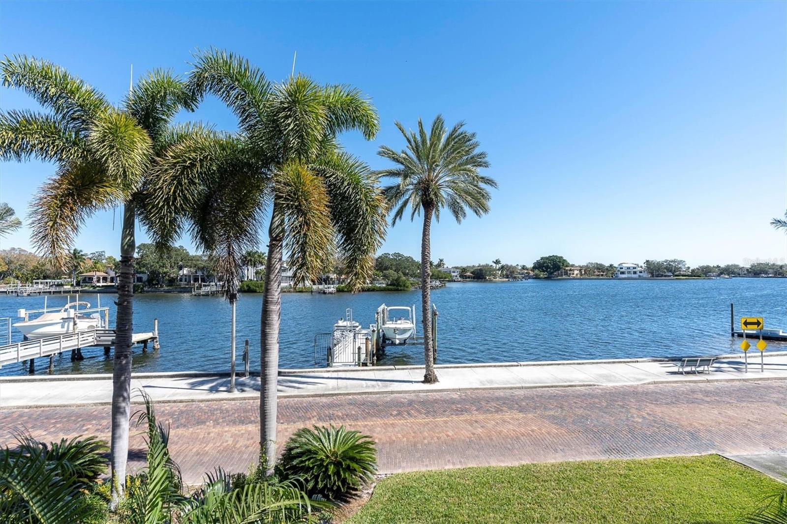 GRANADA TERRACE 2 - Residential