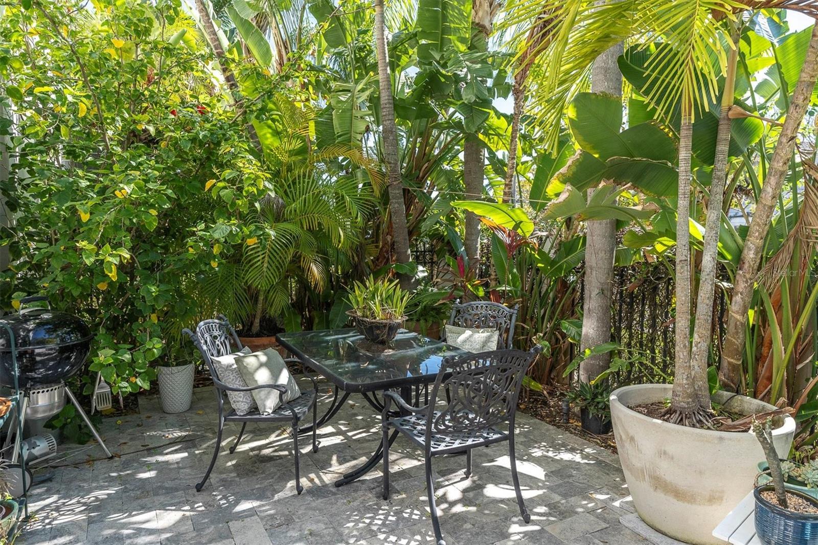 GRANADA TERRACE 2 - Residential